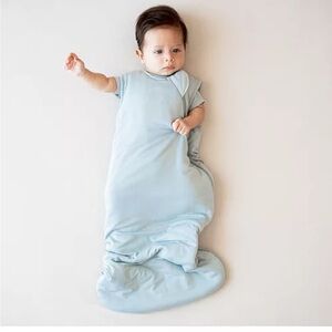 NWT Kyte Baby sleep bag, size medium, light blue, 0.5 tog
